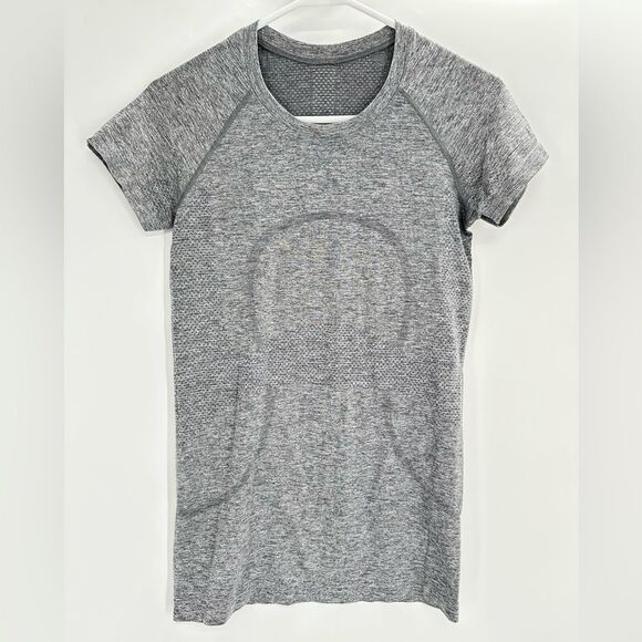Lululemon Grey Swiftly Tech Short Sleeve Size 6 - Picture 1 of 3